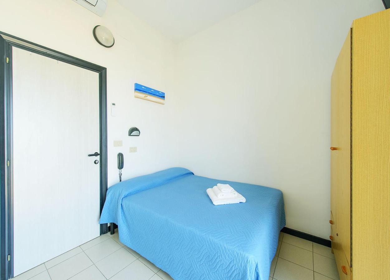 Hotel Paloma Beach Front Chiringuitos Time ริมินี ภายนอก รูปภาพ